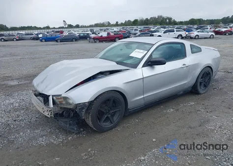 2012 Ford Mustang V6 Premium z USA, uszkodzony, nr VIN 1ZVBP8AMXC5205673